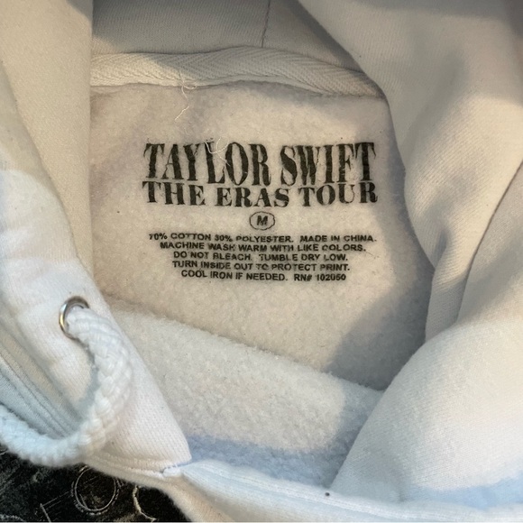 Taylor Swift 2023 Eras Tour Hoodie White Fearless Red Speak Now Concert EUC - Picture 3 of 9